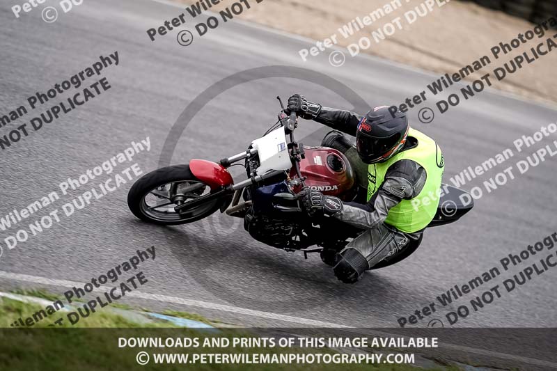 enduro digital images;event digital images;eventdigitalimages;lydden hill;lydden no limits trackday;lydden photographs;lydden trackday photographs;no limits trackdays;peter wileman photography;racing digital images;trackday digital images;trackday photos